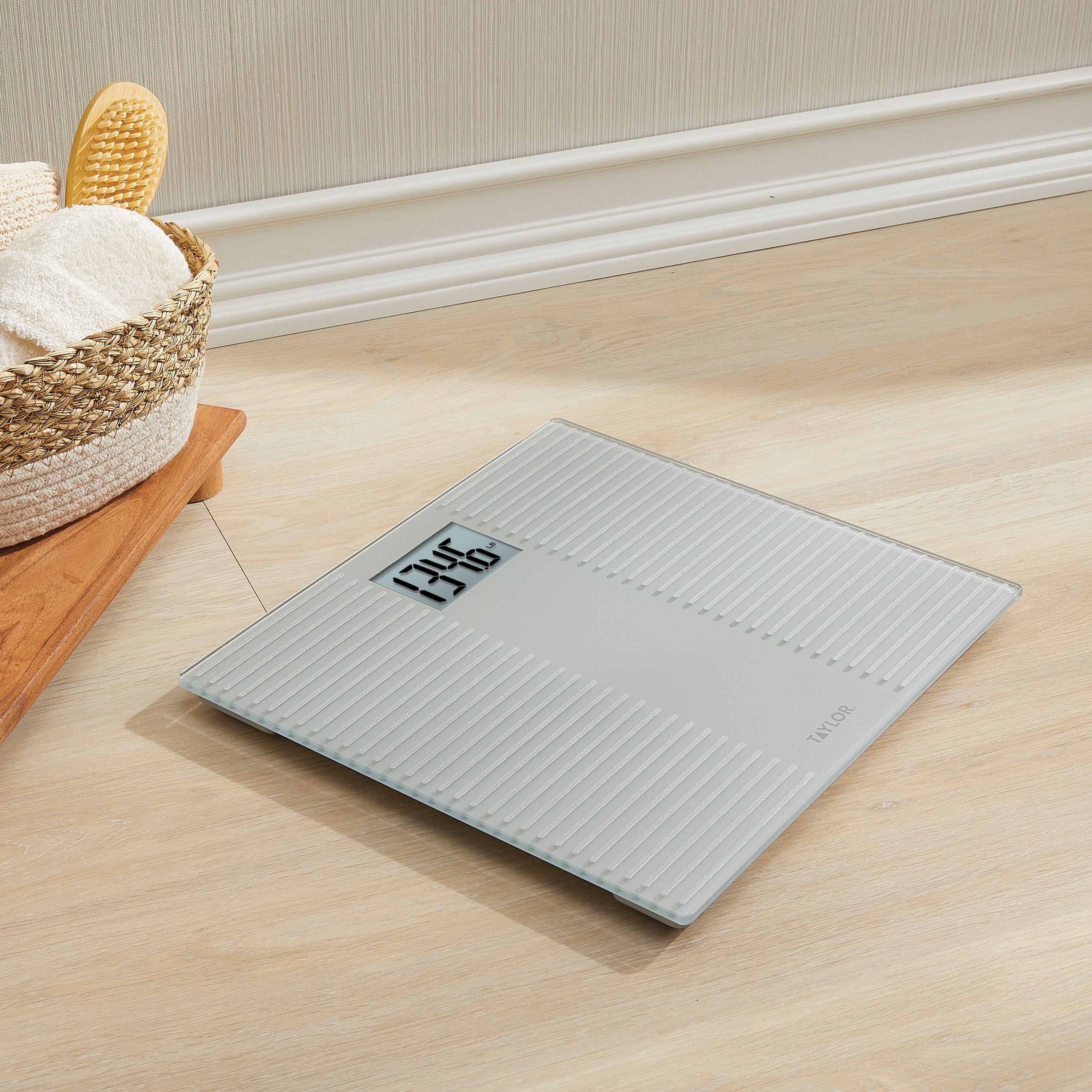 Digital Glass  Bath Scale with Silicone Platform - Image 3